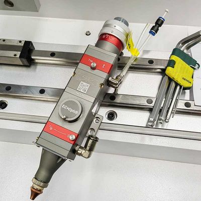 Máquina de corte con mandíbula neumática
